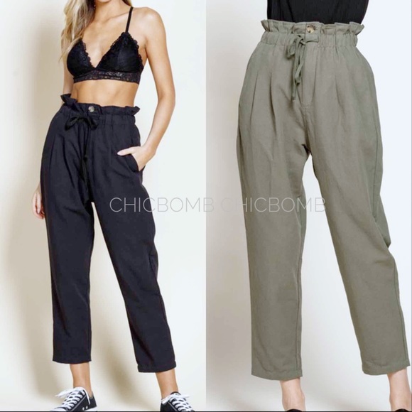 BLACK HIGH WAIST POCKETED PAPER BAG TAPER PANTS - Picture 3 of 4